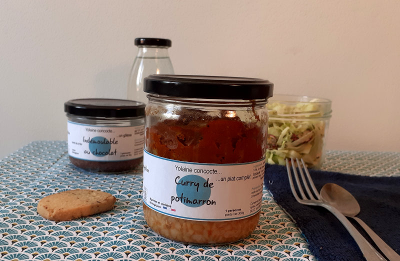 Yolaine concocte des plateaux repas zéro déchet.